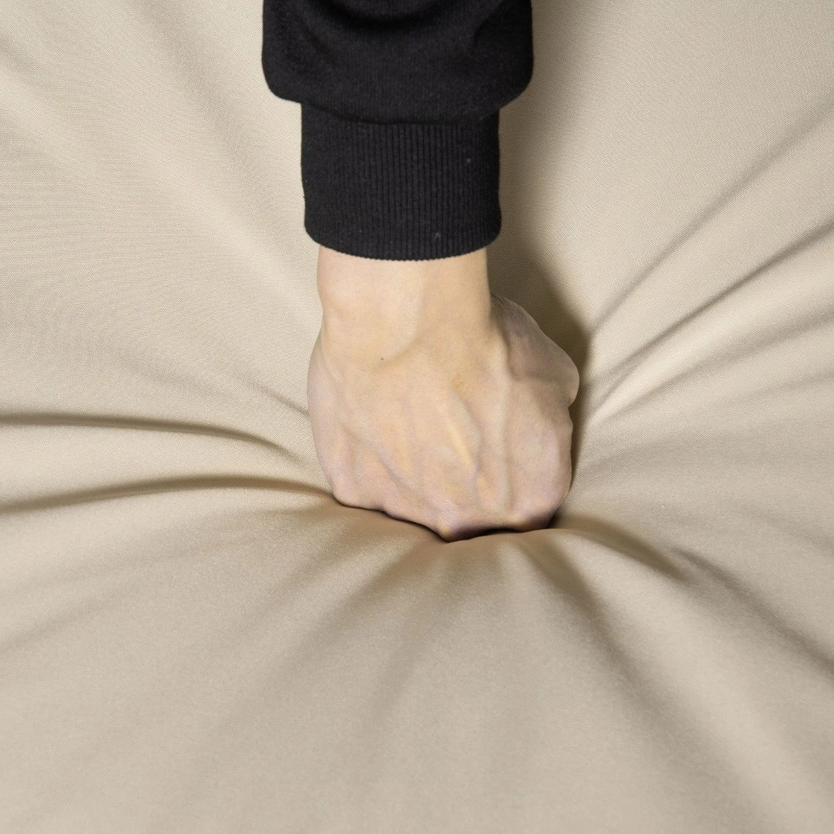 Outsunny Conjunto De Muebles De Jardín De Ratán 6 Piezas Sofá Doble Sofá De 3 Plazas 2 Sillones Individuales 2 Mesas Auxiliares Con Almacenamiento Y Cojines Acolchados Marrón Y Crema - Imagen 8