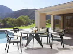 Conjunto De 4 Sillas De Jardín De Metal Negro/gris/madera Clara TAVIANO